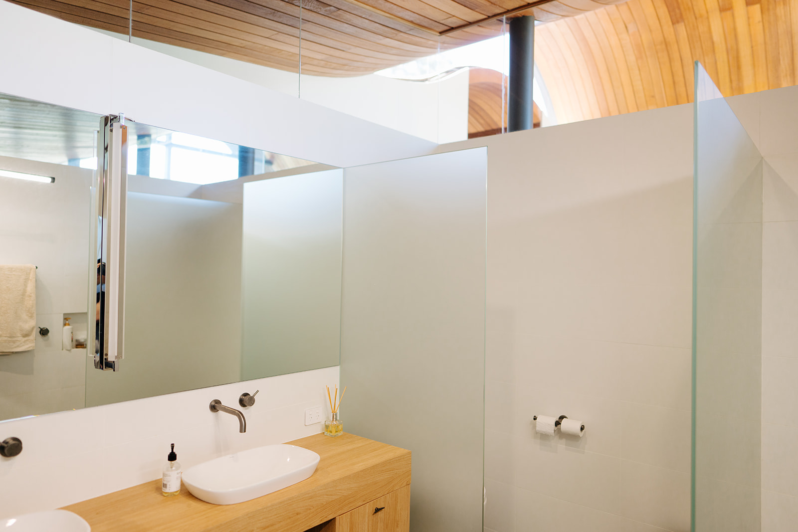 Glass Shower Screen installation and repair services Australia