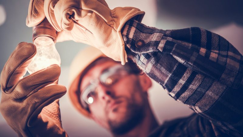 How Do I Find A Great Local Electrician?
