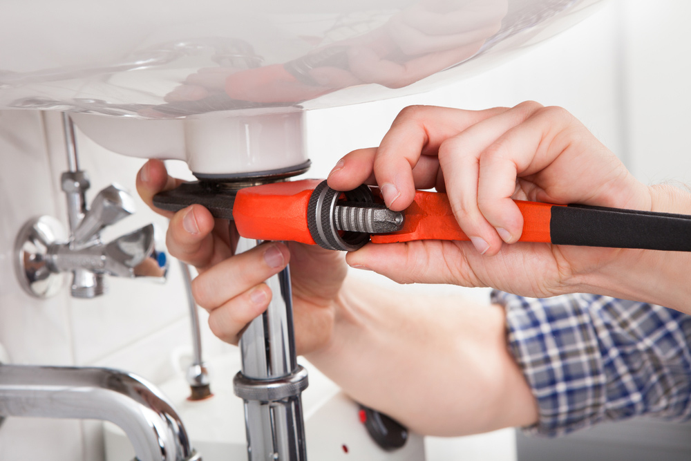 How To Fix A Leaking Bathroom Sink