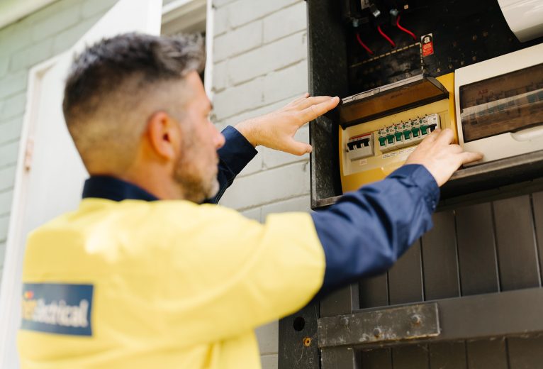 7 Common Electrical Issues In Commercial Buildings And Fixes